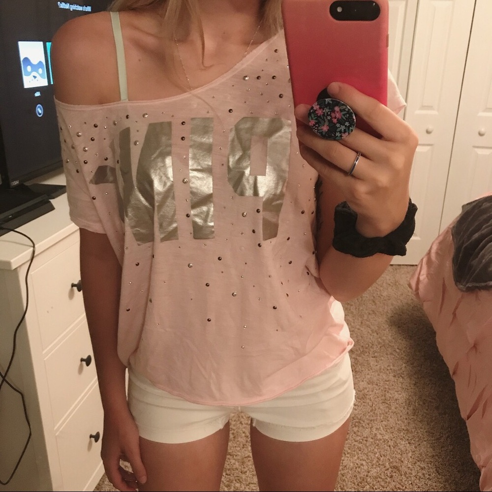 VS Pink Tee